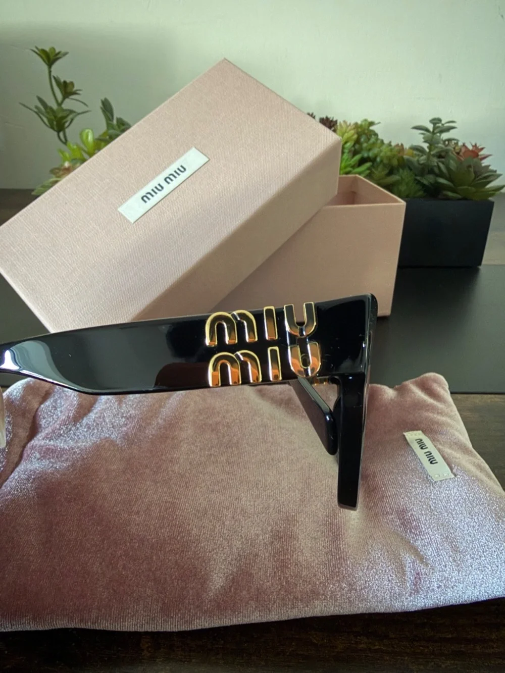 Miu Miu Oversized Cat Eye Sunglasses (SMU 01Y)